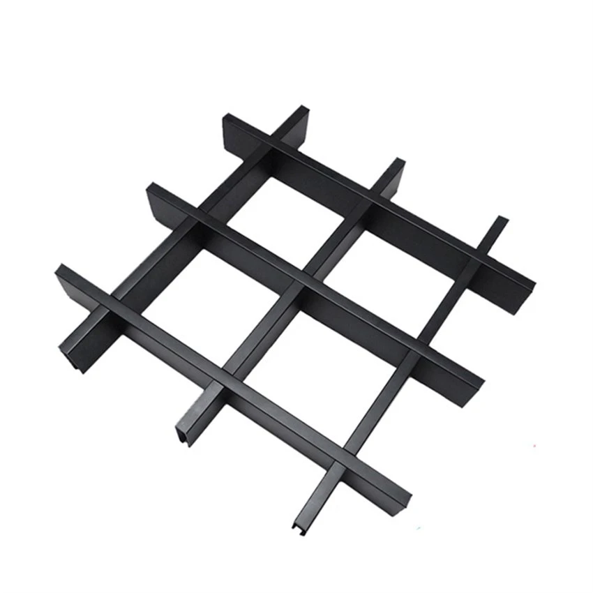 Sufit z kratką aluminiową