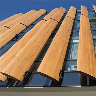 Zewnętrzne aluminiowe żaluzje i przesłony